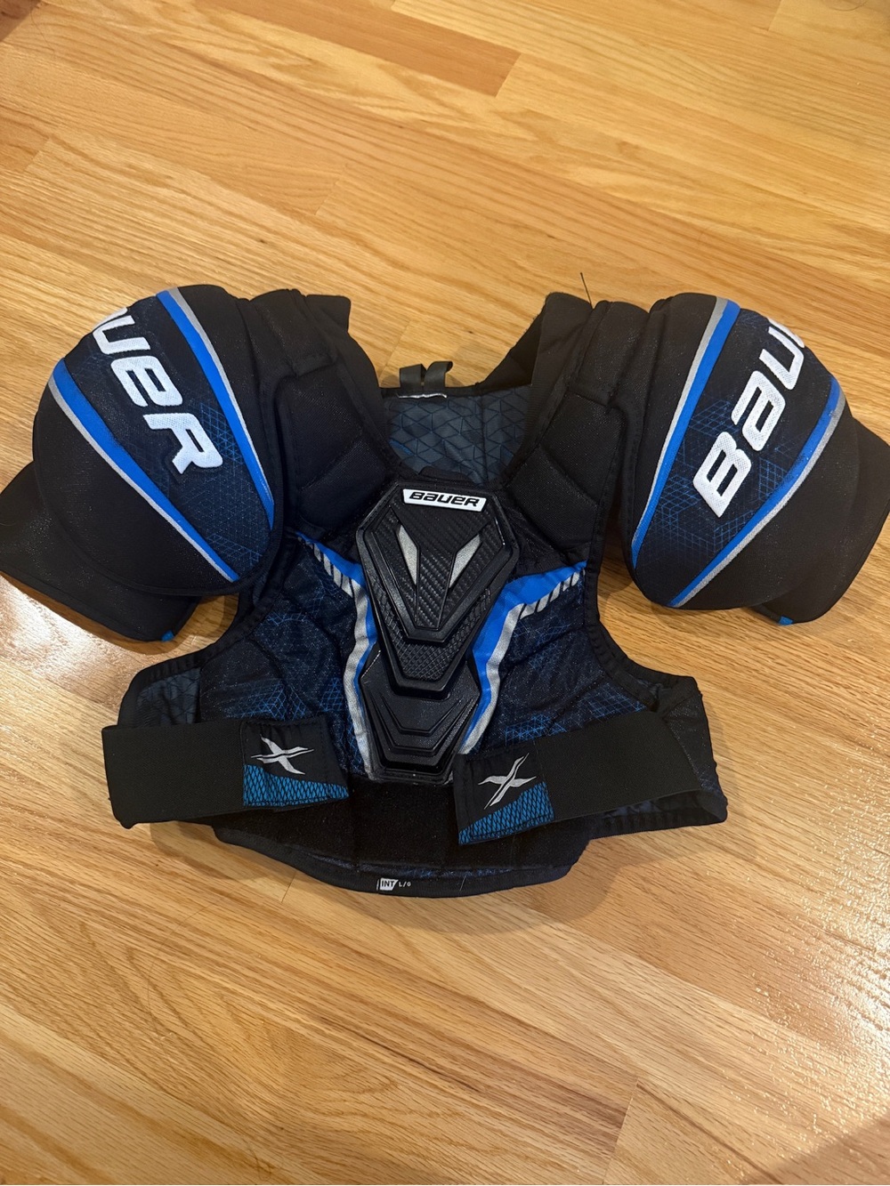 Bauer Hockey Shoulder/Chest Protector and Pads